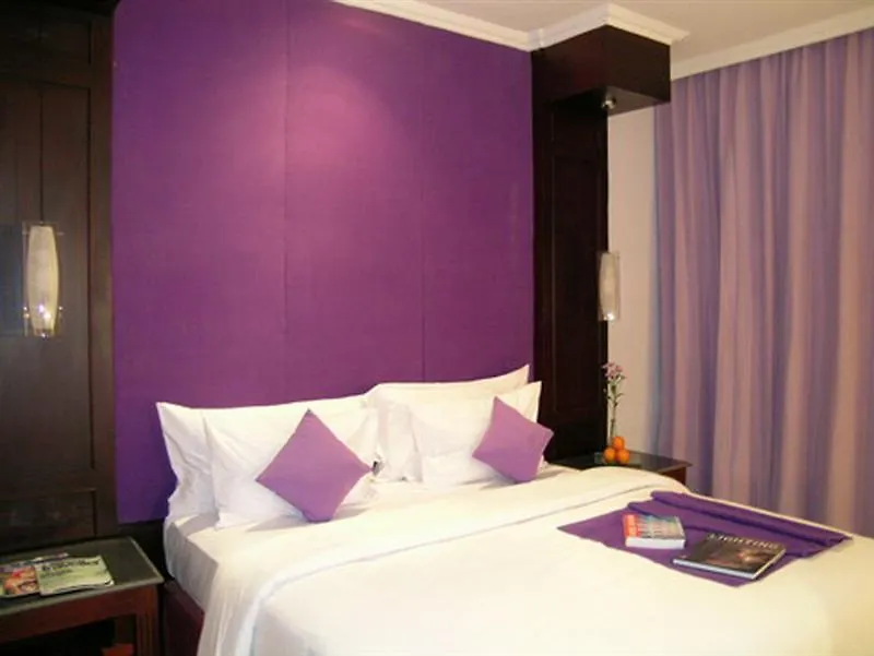Famous Hotel Kuta Formerly Permata Kuta Hotel 3*, Kuta (Bali)